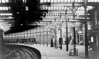 c1900 Carnforth Station looking north along the Furness platform towards the Midland Bay. Cumbrian Railway Association Bowtell Collection.